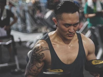 Macho Banget! 5 Pesulap Indonesia yang Beorotot karena Rajin Workout