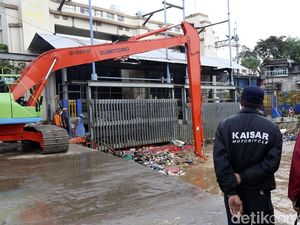 Video Kondisi Pintu Air Manggarai Pagi Ini Video Kondisi Pintu Air Manggarai Pagi Ini