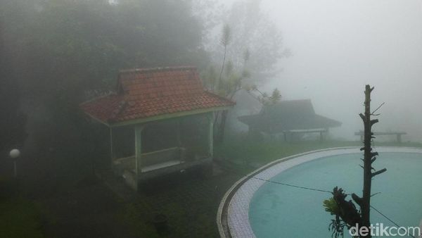 Foto: Begini Suasana Objek Wisata di Puncak Pasca Longsor