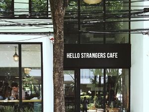 Hallo! Di Sini Bisa Menikmati Keindahan Karya Seni dan Minum Kopi Enak