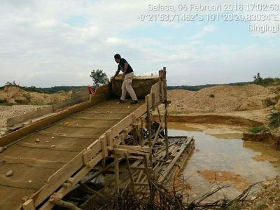 Ini Penampakan Tambang Emas Terlarang di Riau