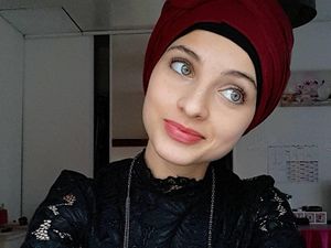 Nyanyikan Haleluya Pakai Bahasa Arab, Hijabers Ini Jadi Kontroversi Nyanyikan Haleluya Pakai Bahasa Arab, Hijabers Ini Jadi Kontroversi