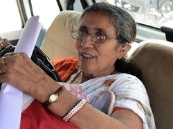 Mobil Istri PM India Bertabrakan dengan Truk