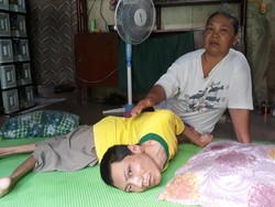 Begini Perjuangan Ibu Rawat Yudo yang 34 Tahun Hanya Terbaring