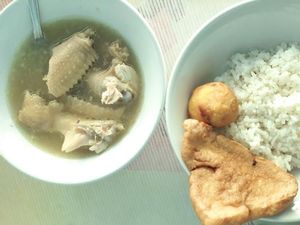 Sop Ayam Pak Min, Wisata Kuliner Legenda di Yogya