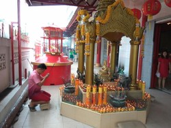 Sembahyang Hari Persaudaraan Jelang Tahun Baru Imlek