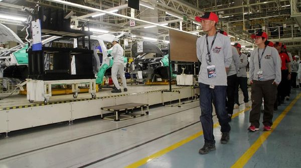 Jalan-jalan ke Pabrik Xpander