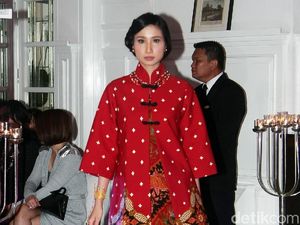 Foto: Koleksi Busana Terbaru Tina Andrean untuk Sambut Tahun Baru Imlek Foto: Koleksi Busana Terbaru Tina Andrean untuk Sambut Tahun Baru Imlek