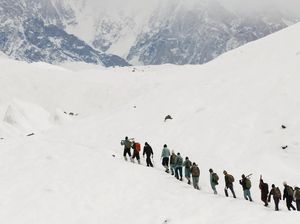Gunung Pembunuh Itu Nyaris Mati