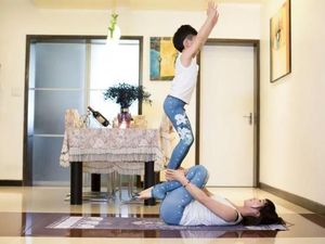 Wow! Bocah 7 Tahun Ini Raup Rp 215 Juta Jadi Instruktur Yoga Wow! Bocah 7 Tahun Ini Raup Rp 215 Juta Jadi Instruktur Yoga