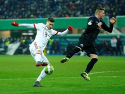Bayern memainkan para pemain kuncinya sebagai starter, termasuk striker utama Robert Lewandowski. Foto: Leon Kuegeler/Reuters
