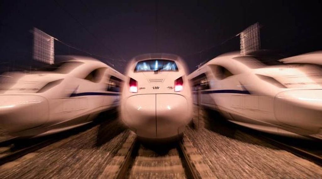 Satu Lagi Kereta Cepat di China Beroperasi, RI Kapan?