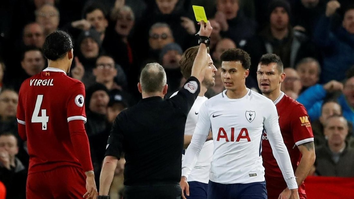 Menurut Wenger, pemain Inggris kini sangat ahli melakukan diving (Carl Recine/Action Images via Reuters)