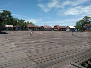 Foto: Agats, Ibu Kota Kabupaten Asmat yang Dibangun di Atas Rawa