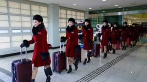 Gaya Cheerleader Korea Utara Saat Tiba di Korsel