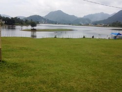 Kenapa Danau Tarusan Kamang Bisa Berubah Jadi Padang Rumput?