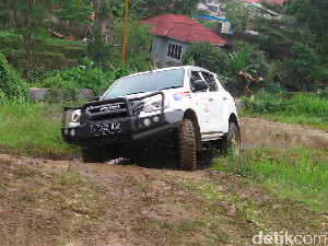 Dipakai Jumpalitan di Medan Offroad, Mobil Ini Asyik Juga