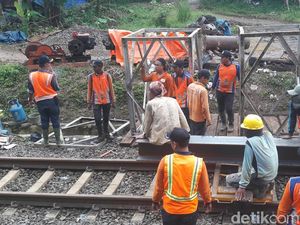 Perbaikan Jalur Rel KA Sukabumi-Bogor Diperkirakan 10 Hari Perbaikan Jalur Rel KA Sukabumi-Bogor Diperkirakan 10 Hari