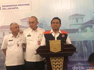 Pengungsi Akibat Banjir di Jaksel-Jaktim 11.824 Jiwa