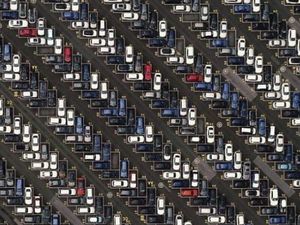 Fokus! Benda-benda Ini Disusun Sangat Rapi, Konon Malah Bikin Pusing Fokus! Benda-benda Ini Disusun Sangat Rapi, Konon Malah Bikin Pusing