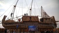 Foto: Keren! Kapal dari Alang-alang Siap Arungi Samudera Pasifik