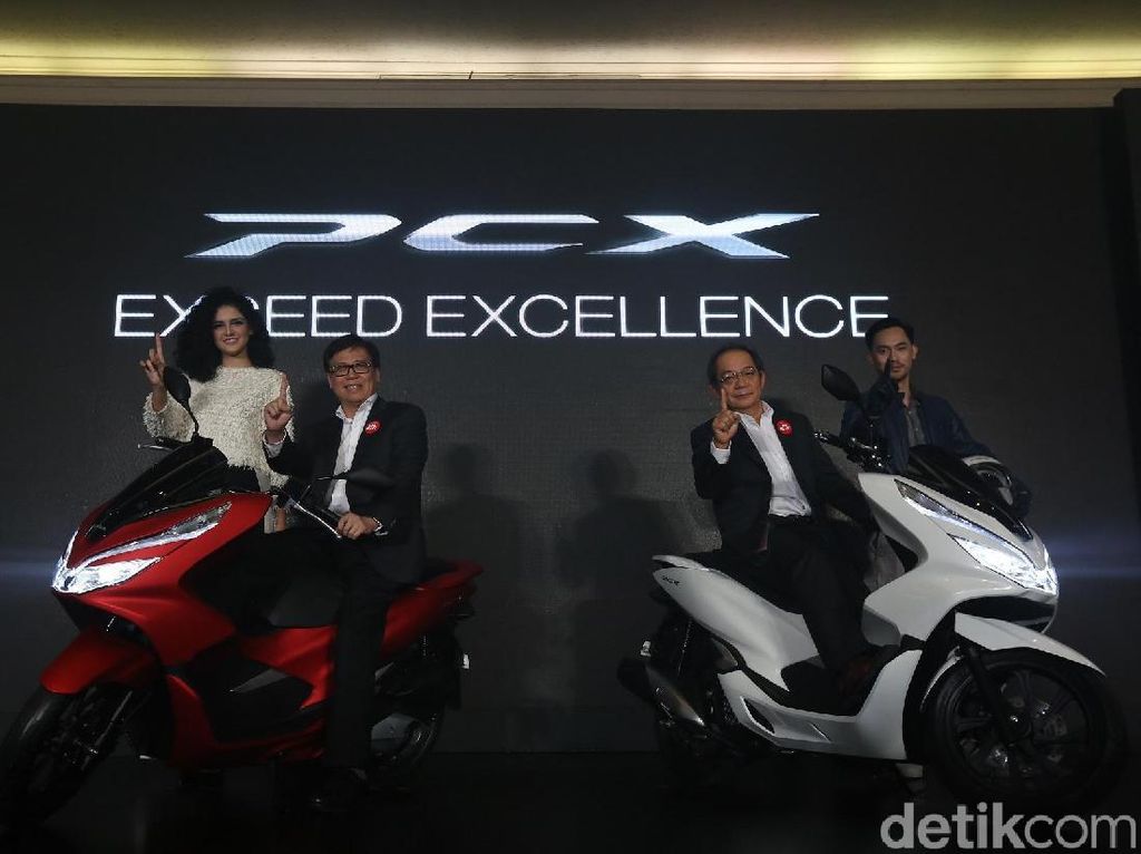 Skutik PCX Jadi Bintang Honda di IIMS 2019