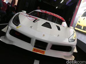 Peluncuran Tim Ferrari Challenge 2018
