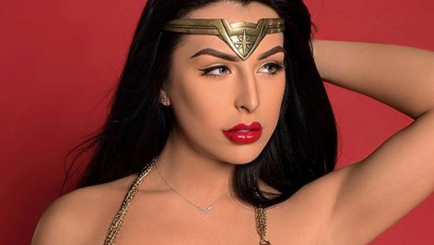 Chanel Santini, Bintang Porno Mirip Gal Gadot Ini Dulunya Cowok