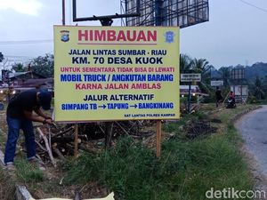 Jalan Lintas Riau-Sumbar Ambles, Arus Lalu Lintas Dialihkan