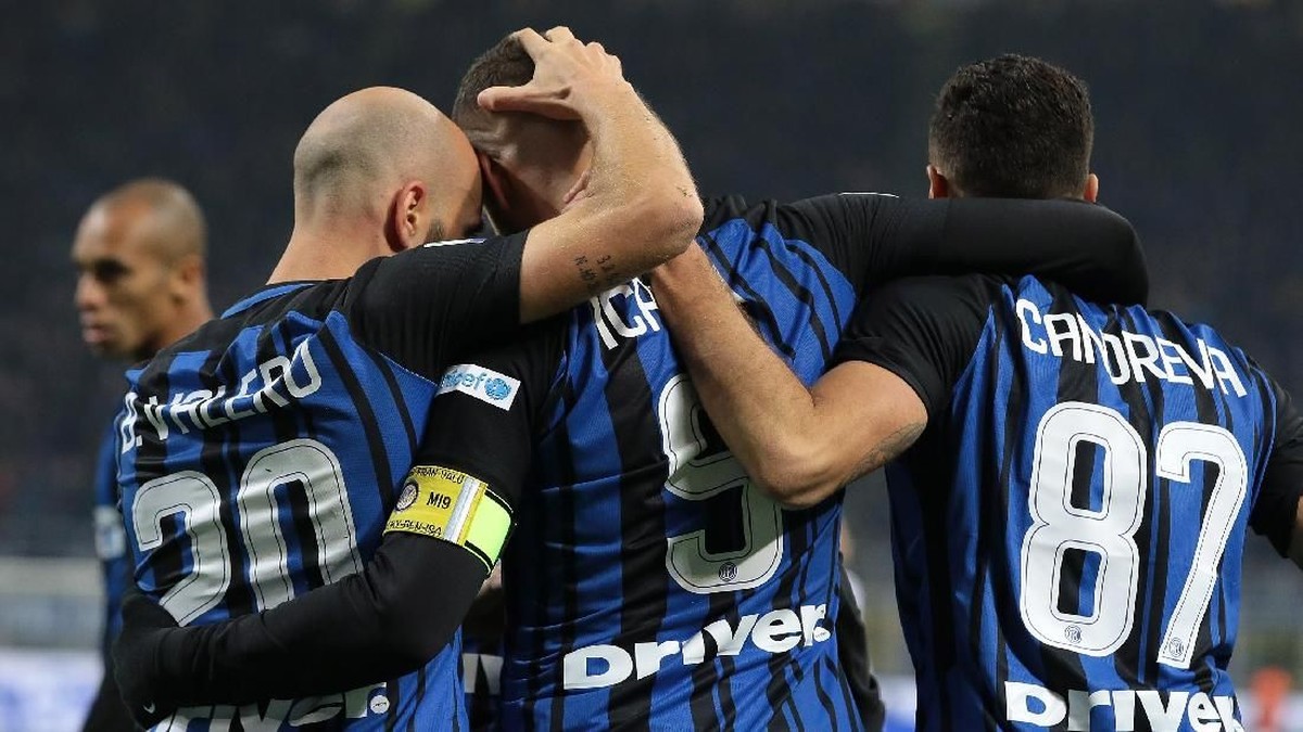Inter Milan dituntut menjaga konsistensi demi meraih tiket ke Liga Champions musim depan. (Foto: Emilio Andreoli/Getty Images)