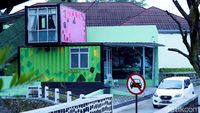 Unik! Bangunan dari Kontainer Warna-warni Ini Ternyata Kamar Mayat