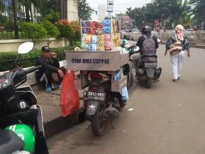 Unik, Jualan Kopi Pakai Motor Star Bike Coffee
