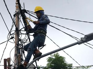 Listrik Dimatikan saat Banjir, PLN Rugi Berapa?