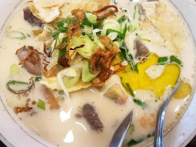 Hangatkan Badan Netizen Pilih Makan Sop Kaki Kambing yang Gurih Enak