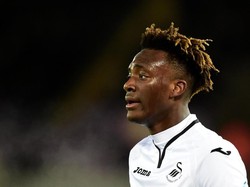 Tammy Abraham Menapaki Jejak Harry Kane