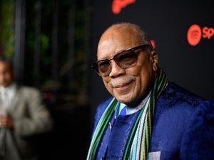 Quincy Jones Ejek The Beatles, U2, hingga Michael Jackson Quincy Jones Ejek The Beatles, U2, hingga Michael Jackson