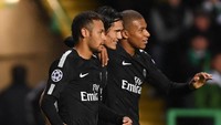 Paris Saint-Germain saat ini memiliki trio paling maut yang sudah membuat 64 gol di Ligue 1 Prancis dan Liga Champions: Edinson Cavani (27), Neymar (24), dan Kylian Mbappe (13). (Foto: Mike Hewitt/Getty Images)