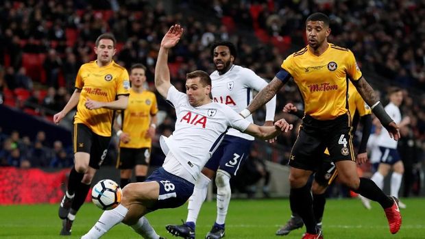 Tottenham Hotspur bakal berhadapan dengan Rochdale di babak 16 besar.