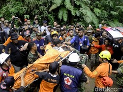 Korban Longsor di Pekalongan Ditemukan Tewas Didasar Tebing