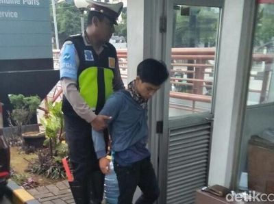 Foto: Para Penerobos Busway yang Tabrak Polisi dan Petugas TransJ