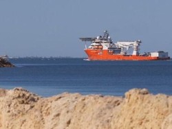 Kapal Pencari Pesawat MH370 Diam-Diam Bersandar di Perth