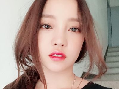 Foto: Goo Hara Tetap Cantik dan Bugar karena Rutin Olahraga