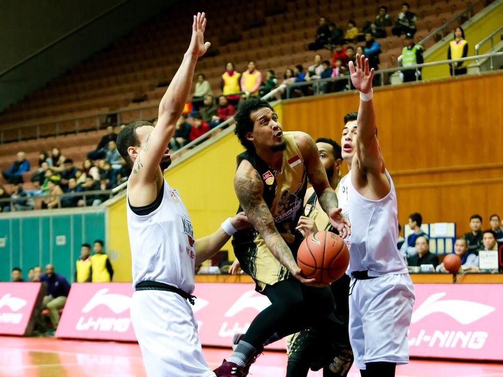 Tanpa Dua Pemain Asing, CLS Knights Takluk Tanpa Dua Pemain Asing, CLS Knights Takluk