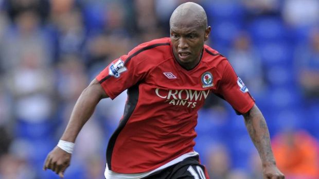 El Hadji Diouf dikenal kontroversial saat menjadi pesepak bola.