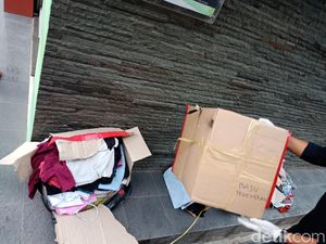 Dicek Gegana, Kardus di RS Muhammadiyah Ternyata Pakaian Bekas