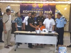 Petugas Bandara Juanda Gagalkan Penyelundupan Sabu 940 Gram