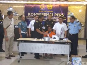 Petugas Bandara Juanda Gagalkan Penyelundupan Sabu 940 Gram Petugas Bandara Juanda Gagalkan Penyelundupan Sabu 940 Gram