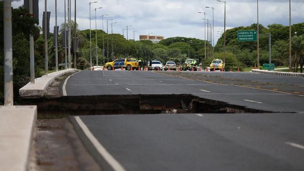 Tidak ada korban dalam insiden jalan layang ambruk di Brasil.