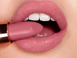 Pecinta Lipstik, Ini Perona Bibir Paling Cocok Buat Kamu Sesuai Zodiak