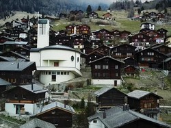 Ahli Waris Hermes Kasih Properti Rp 92,4 M ke Tukang Kebun Kesayangan